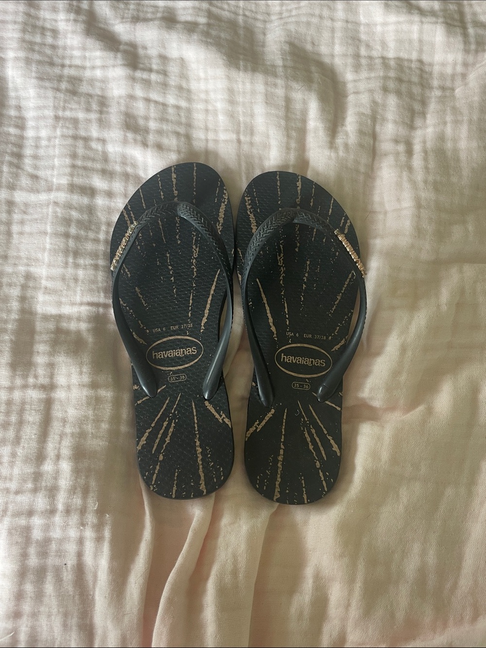 Havaianas Women's Black Flip Flops with Gold Speckle Design